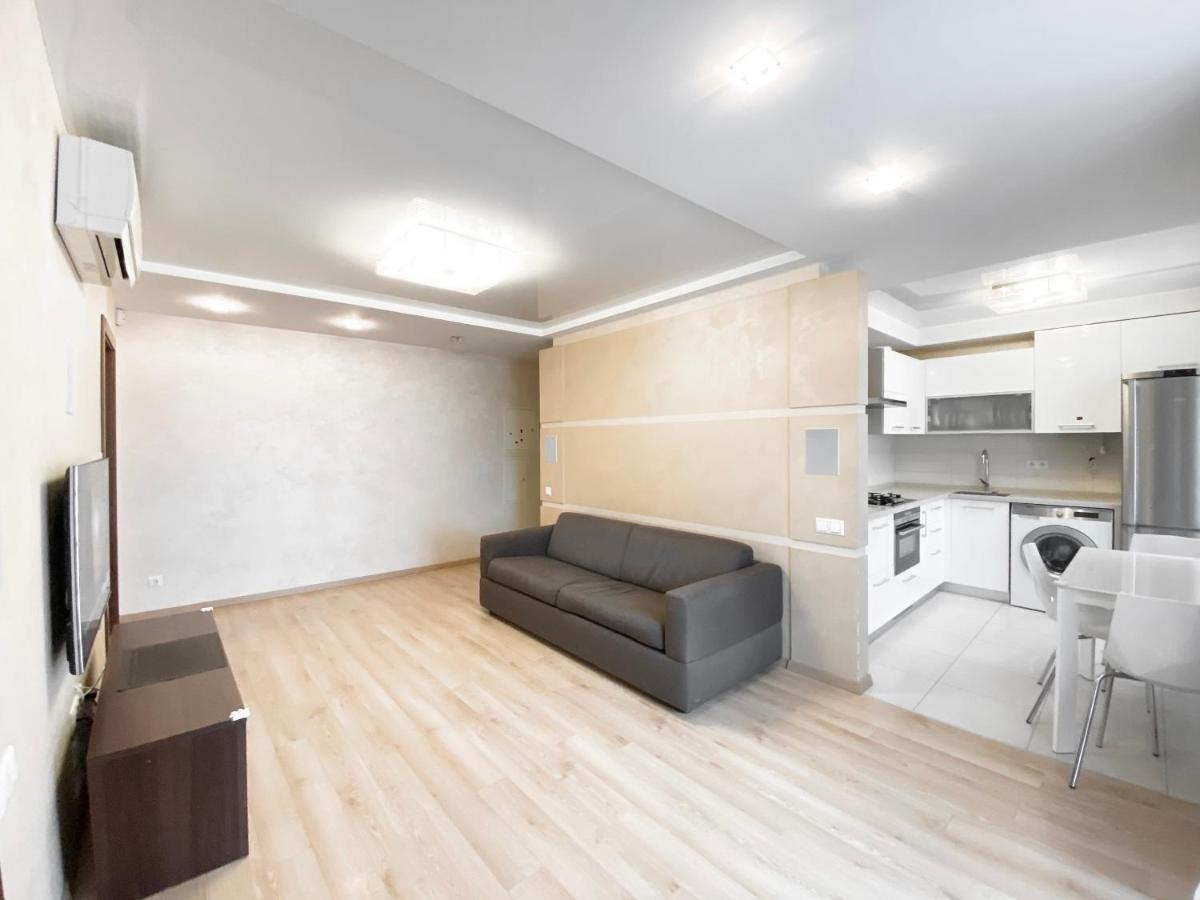 2-Bedroom Apartment Most City Area, Ekaterynoslav Square Dnipro Exterior photo