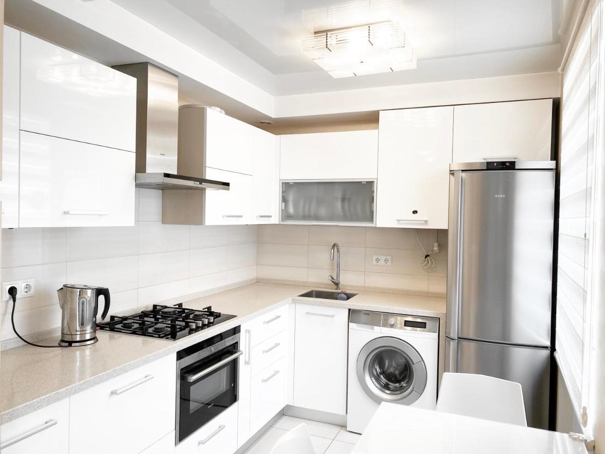 2-Bedroom Apartment Most City Area, Ekaterynoslav Square Dnipro Exterior photo